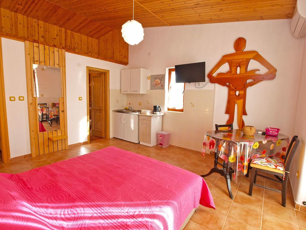 Apartments By The Sea 750 Pjescana Uvala Bagian luar foto