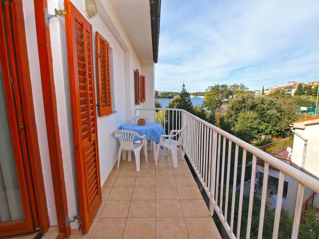 Apartments By The Sea 750 Pjescana Uvala Bagian luar foto
