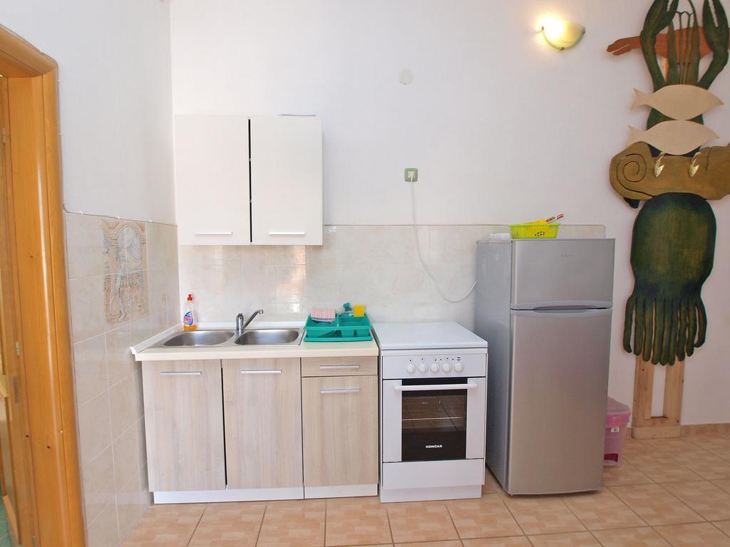 Apartments By The Sea 750 Pjescana Uvala Bagian luar foto