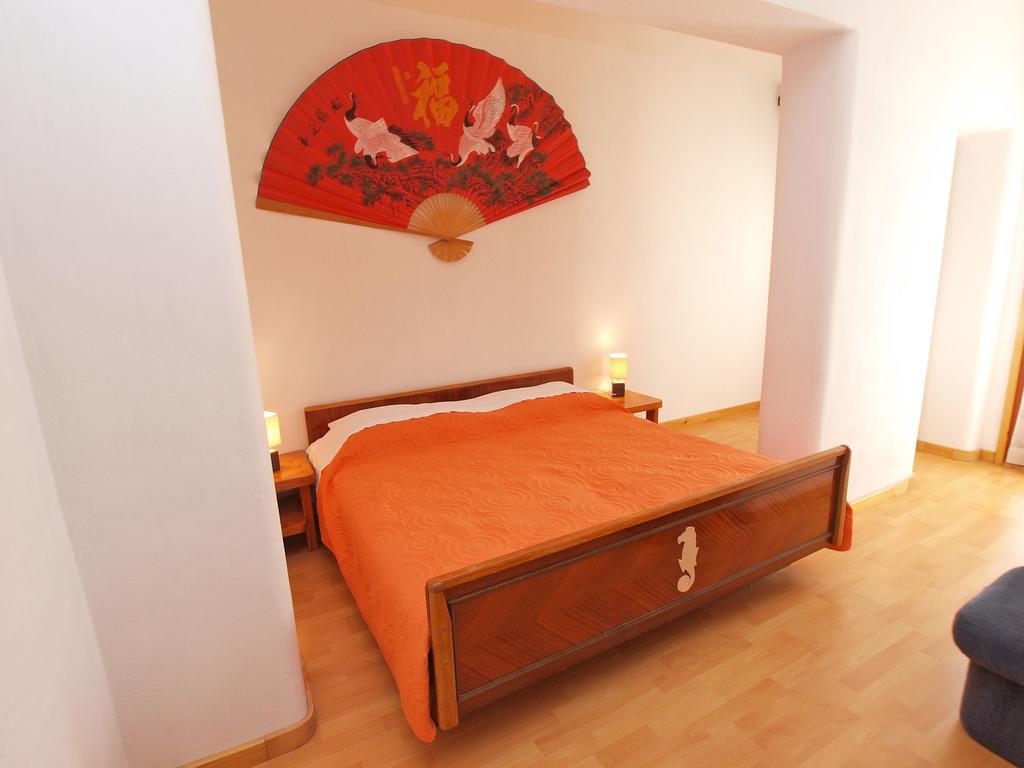 Apartments By The Sea 750 Pjescana Uvala Bagian luar foto