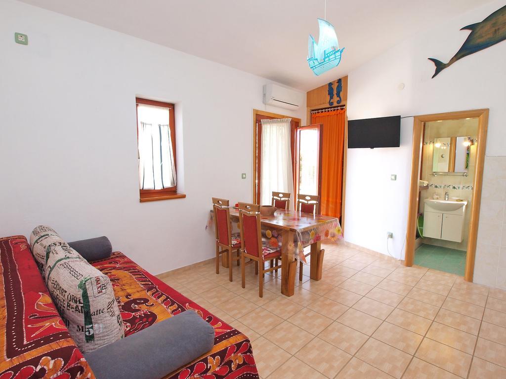 Apartments By The Sea 750 Pjescana Uvala Bagian luar foto