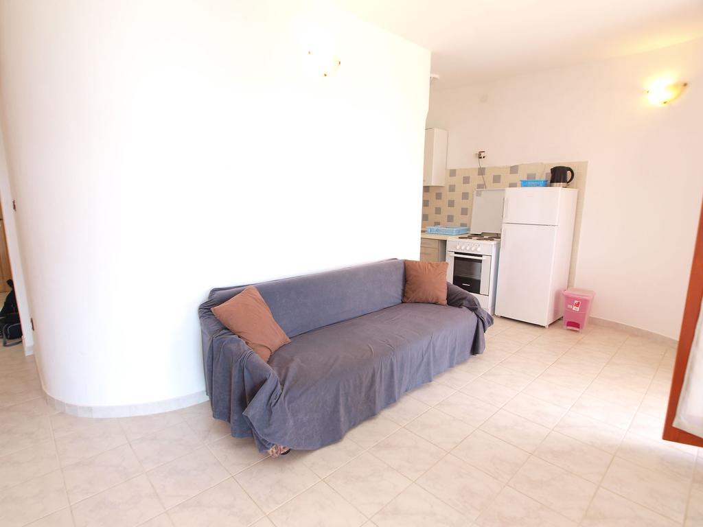 Apartments By The Sea 750 Pjescana Uvala Bagian luar foto