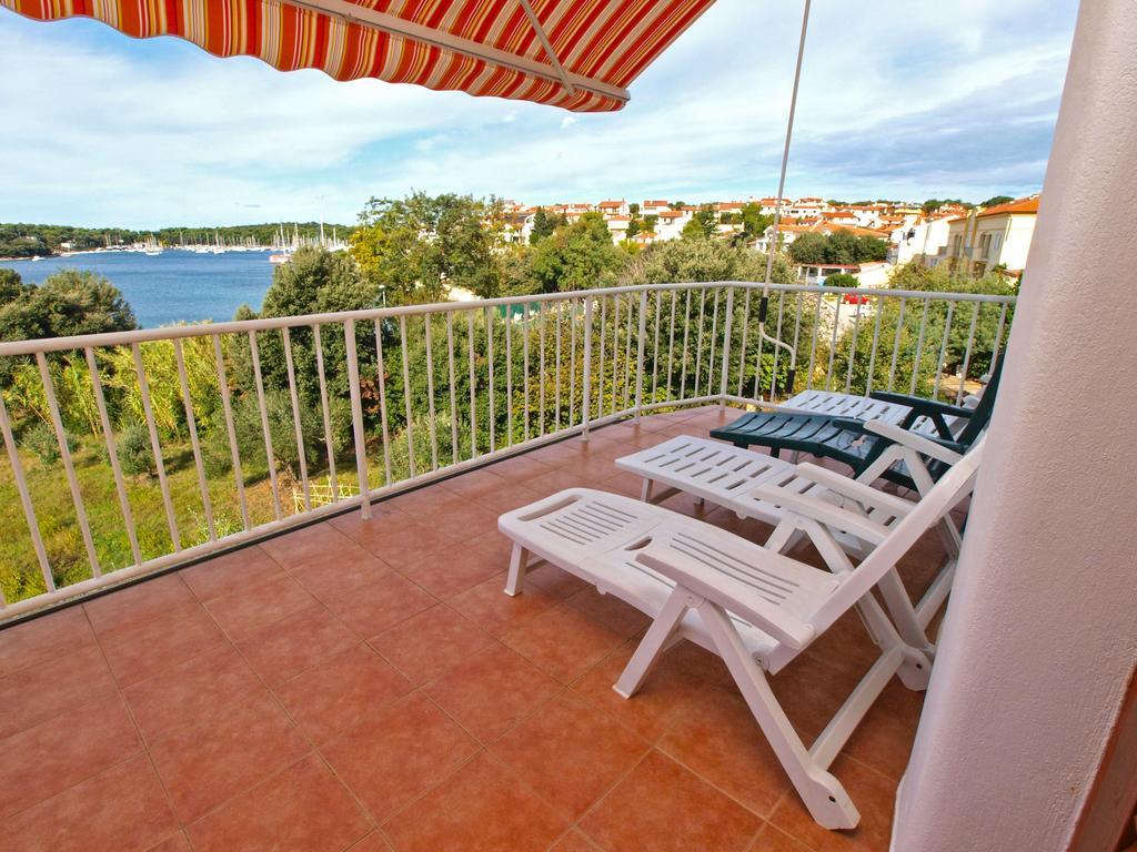 Apartments By The Sea 750 Pjescana Uvala Bagian luar foto