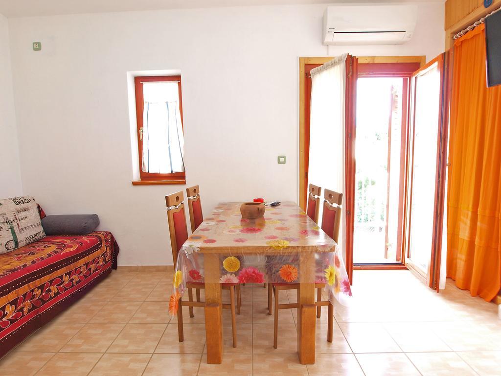 Apartments By The Sea 750 Pjescana Uvala Bagian luar foto