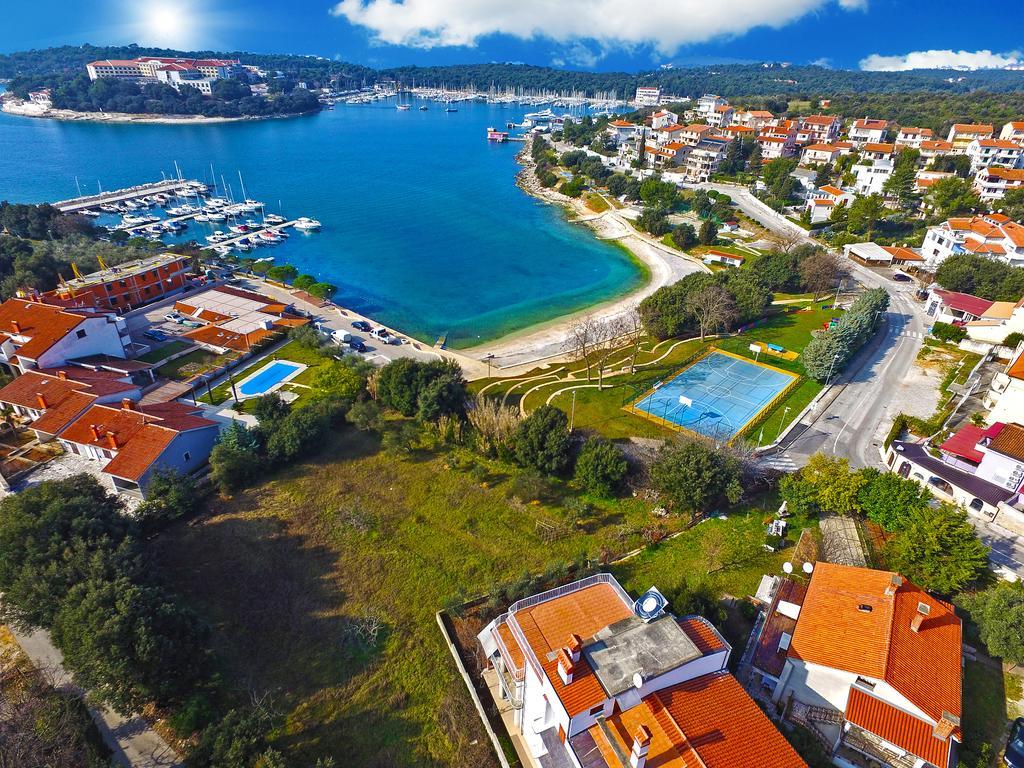 Apartments By The Sea 750 Pjescana Uvala Bagian luar foto
